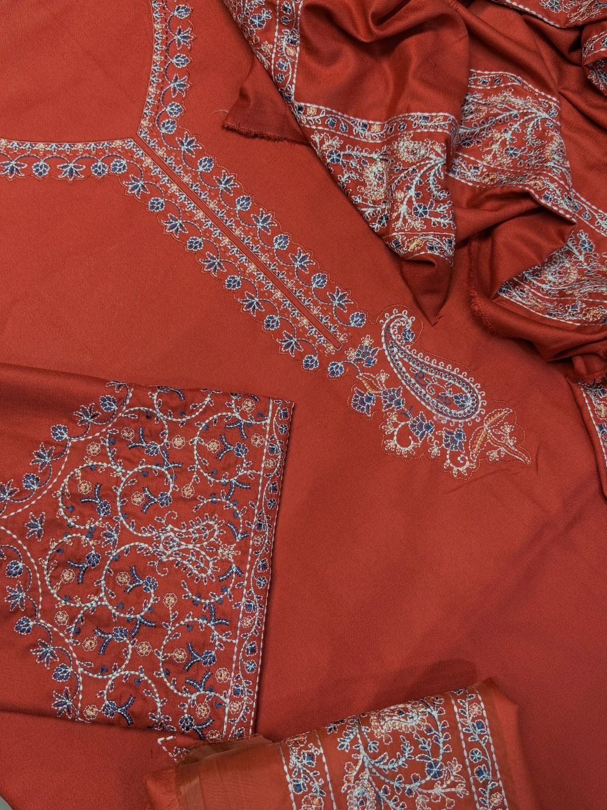 BATIK 3pc Unstitched Fully Embroidered Suit
CODE 7069