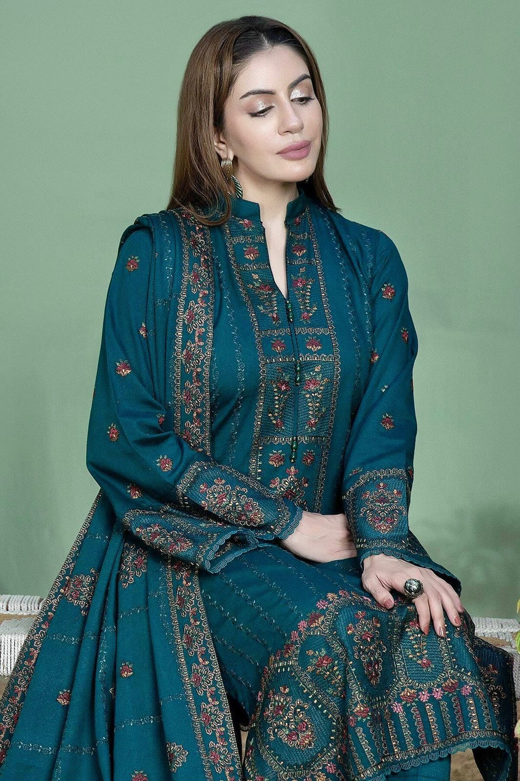 MOHAGANI 3PC LAWN UNSTITCHED EMBROIDERED